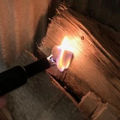 TFA Dostmann TFA 98.1119.01 Plus Elektronisches Lichtbogen Stabfeuerzeug Mit USB Netzteil -Deuter Speichern Feuerzeug 98 1119 Anwendung1 1